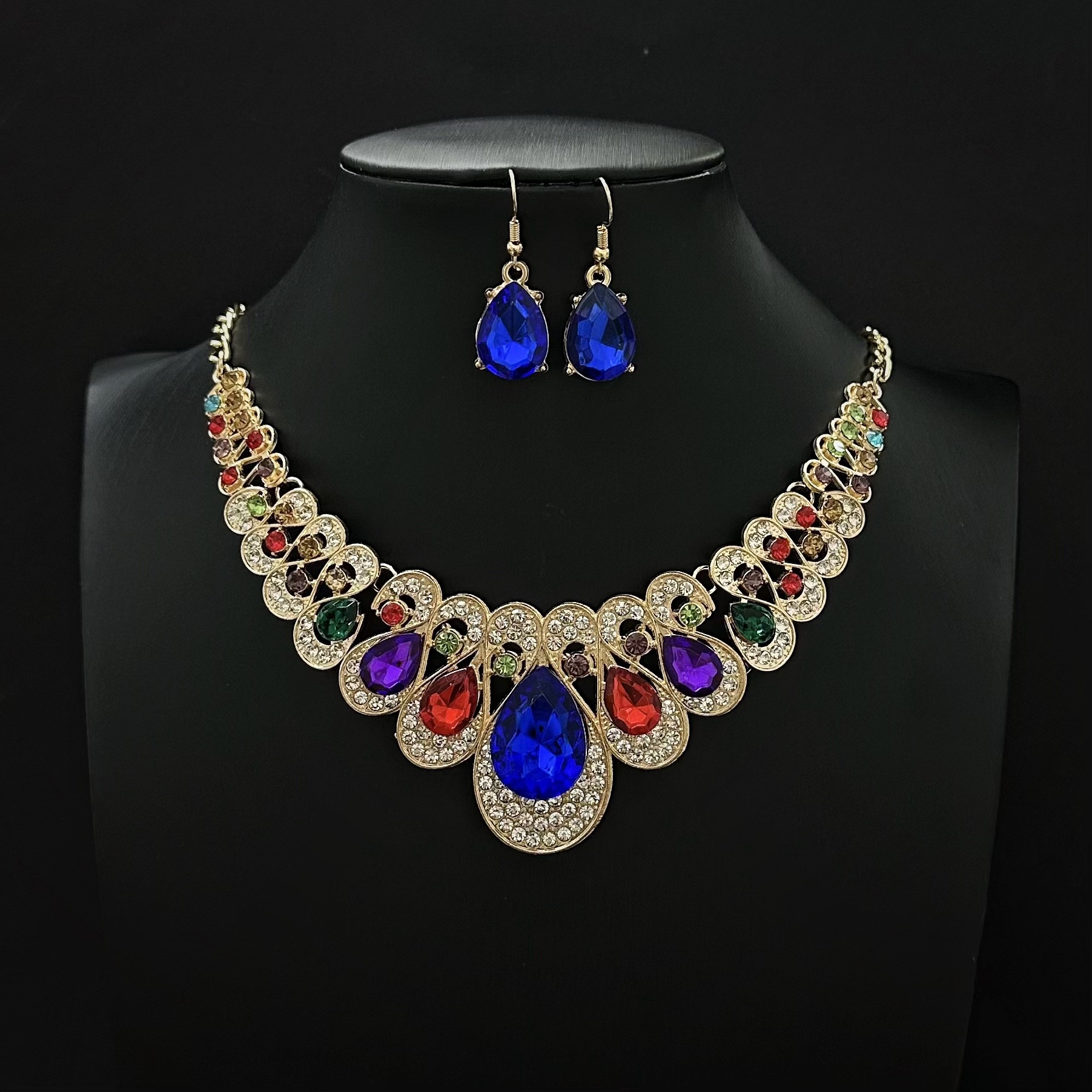 Joyería transfronteriza explosión Amazon venta caliente gran collar de gemas conjunto de pendientes de orejas Europa y América temperamento exagerado de moda diamantes flash image 11