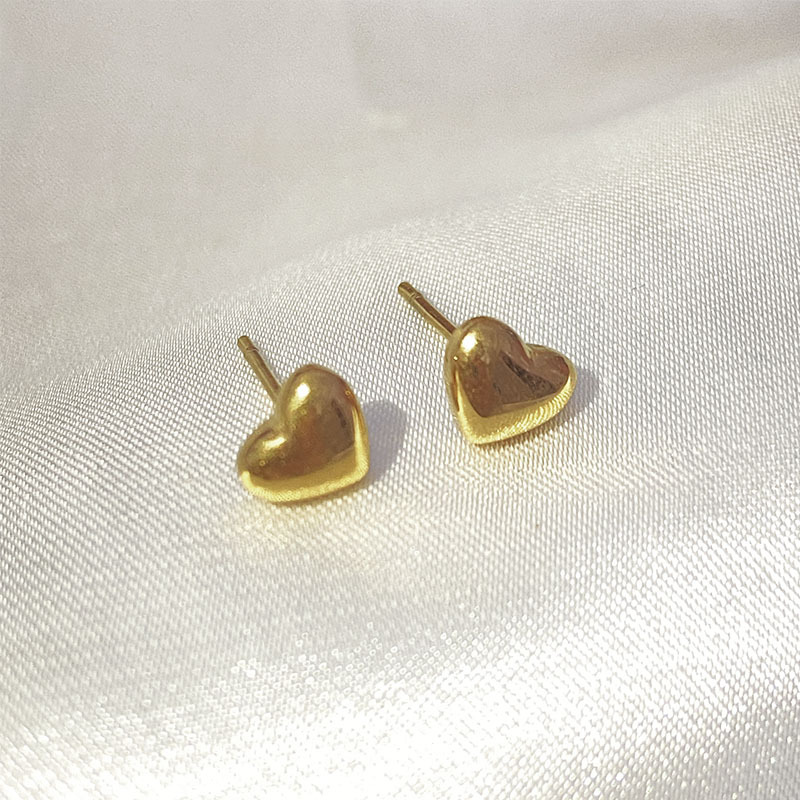 1 Pair Simple Style Heart Shape Plating Titanium Steel Ear Studs display picture 3