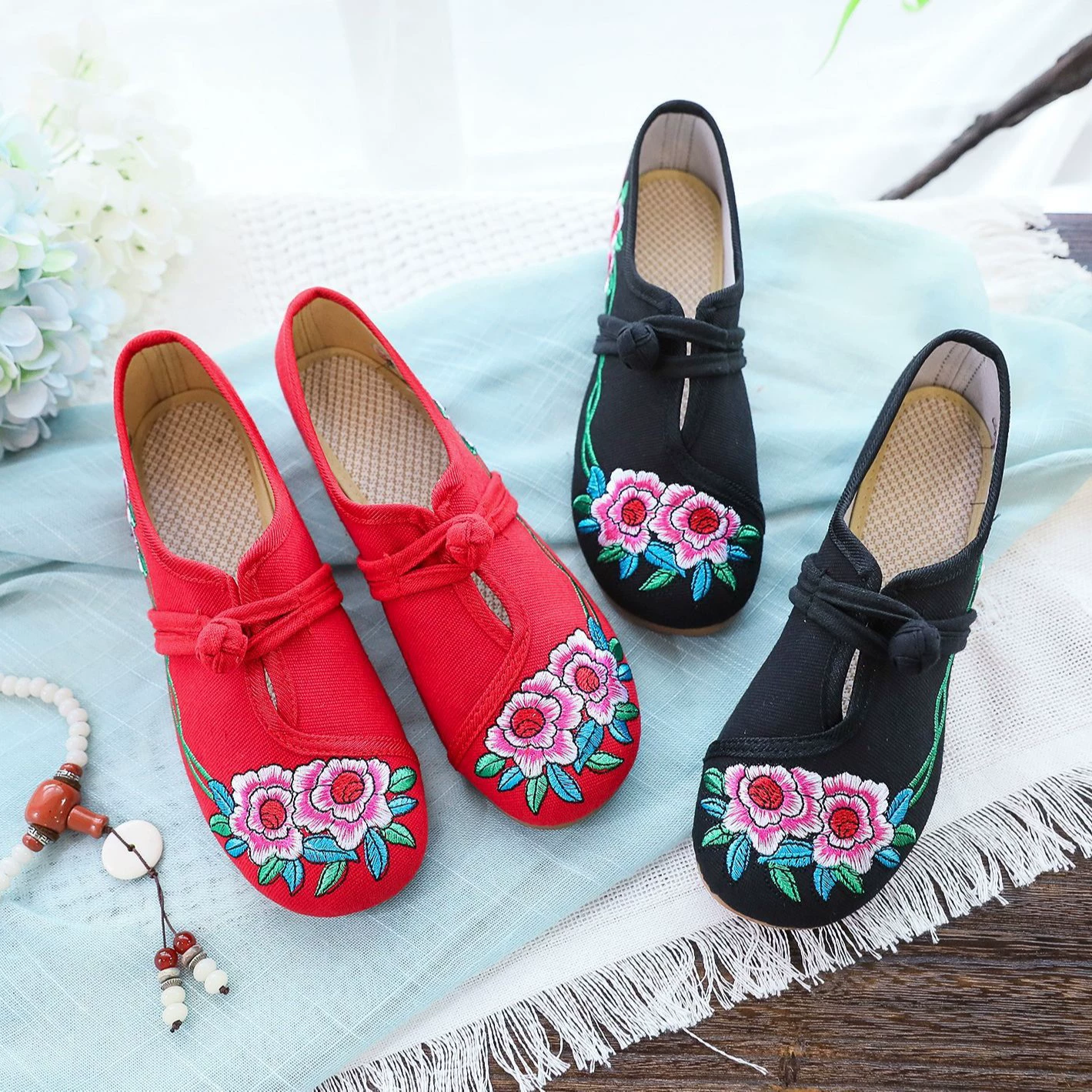 Низкий каблук, сухожилие, парусиновая вышитая пряжка, вышитая Тканевая обувь, женская обувь, весна и осень