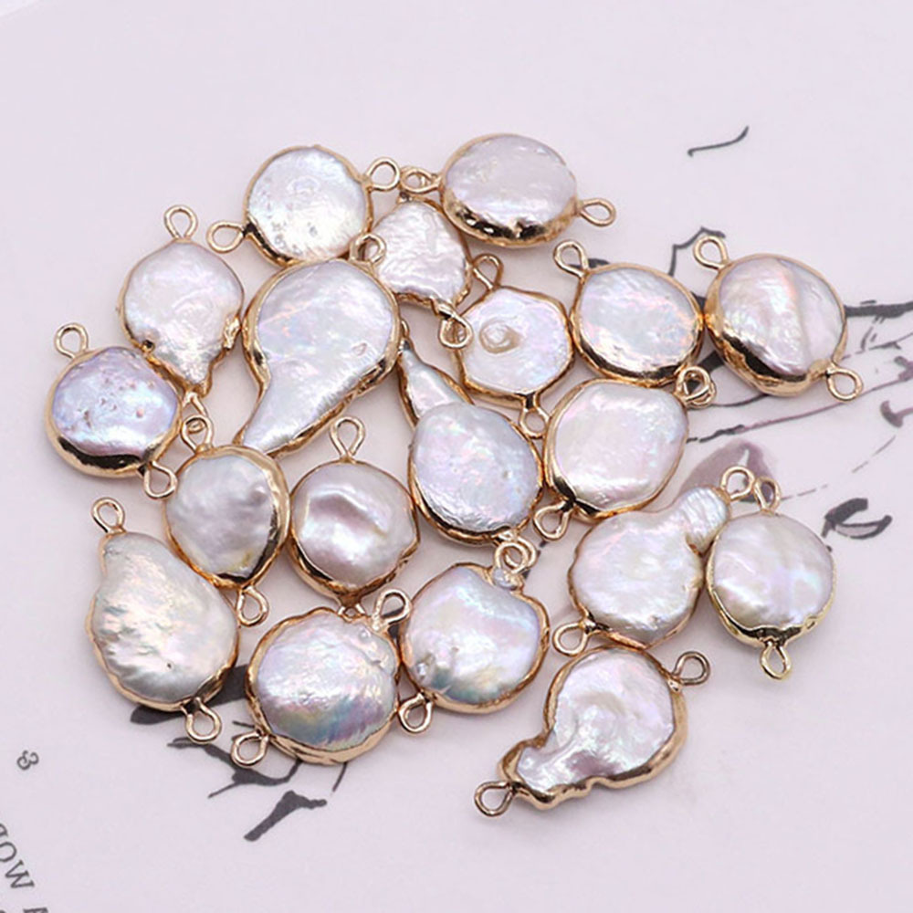 Organic pendant from pearl