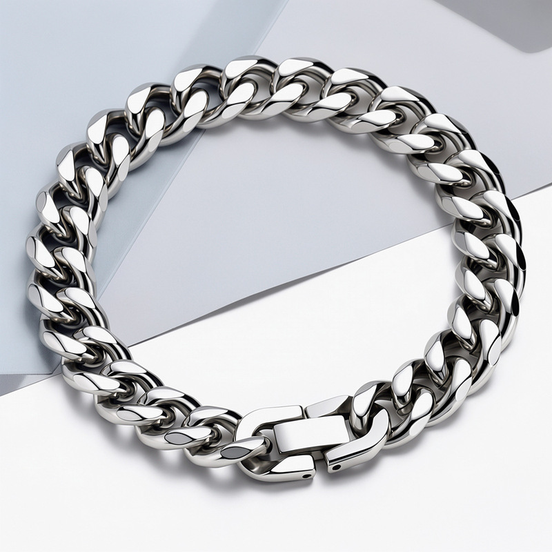Six-sided polished Cuban chain titanium steel men's bracelet, vintage blackened polished thick chain, trendy hip-hop accessory for cross-border sales Six-sided polished Cuban chain titanium steel men's bracelet, vintage blackened polished thick chain, trendy hip-hop accessory for cross-border sales
