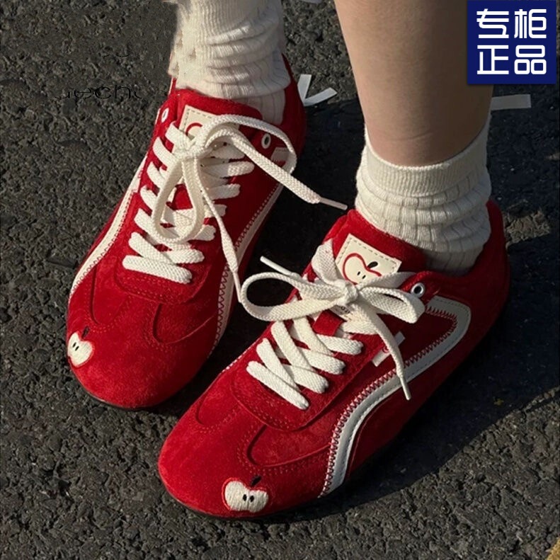 2025 Spring Red Women's Retro Versatile Sports Casual Shoes Flat Breathable Lightweight Sneakers Trend 2025 Spring Red Women's Retro Versatile Sports Casual Shoes Flat Breathable Lightweight Sneakers Trend