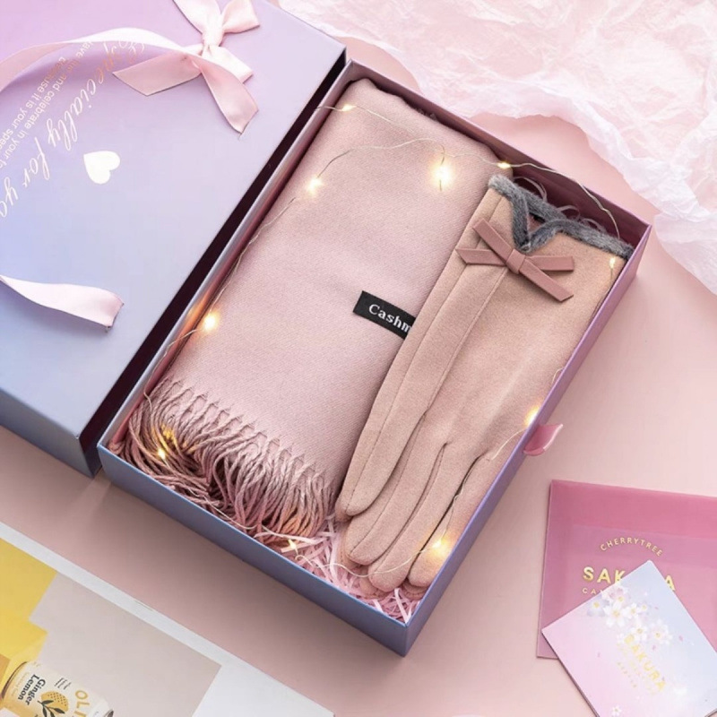 Pink scarf + german velvet gloves