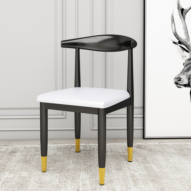 Mesa de comedor silla de lujo ligera silla de cuerno casera respaldo escritorio para aprender maquillaje simple silla de negociación especial de restaurante moderno