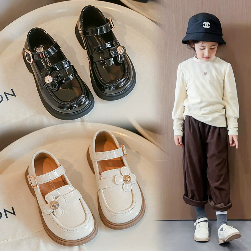 2024 весна и осень Новые маленькие кожаные туфли для девочек Одиночная обувь в британском стиле для маленьких девочек Детская черная обувь принцессы лоферы