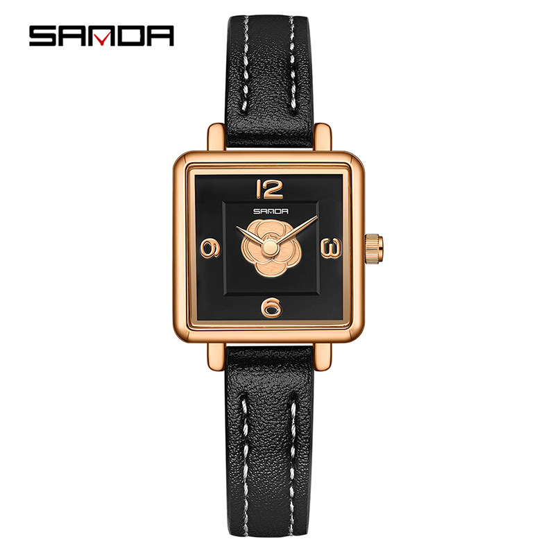 로즈 골드 블랙이 가미된 블랙 가죽