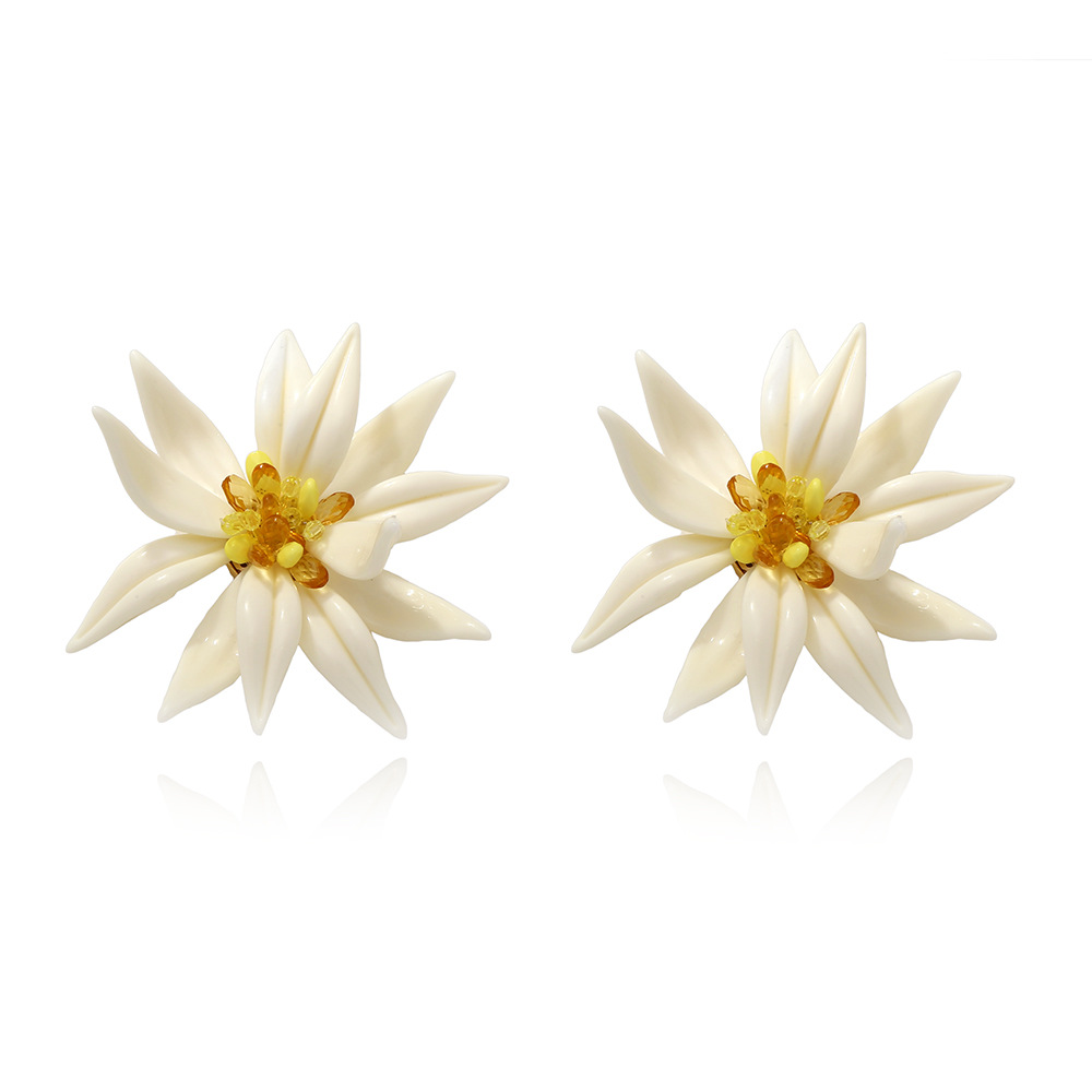 1 Pair Quantity 1 Pair Vintage Style Classic Style Flower Artificial Crystal Resin Ear Studs