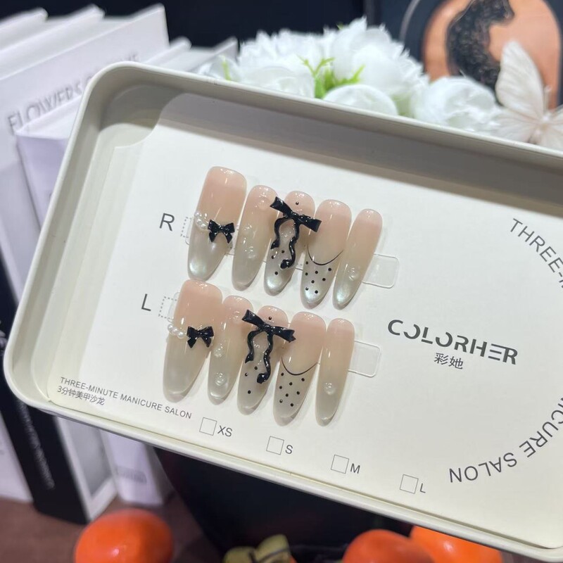 [Ice Blue Sweetheart] Autumn and Winter Gentle Bow Whitening Wearable Manicure Semi-Handmade Patch 10 Pieces