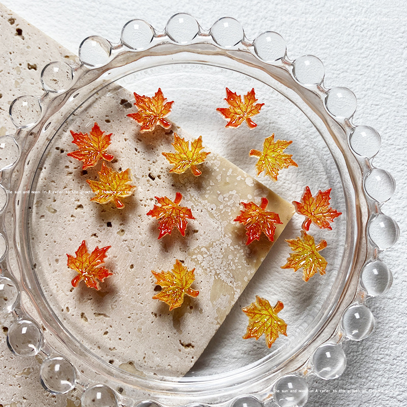 Autumn new printing and dyeing Maple Leaf nail accessories atmosphere simulation leaf resin accessories luminous nail accessories Autumn new printing and dyeing Maple Leaf nail accessories atmosphere simulation leaf resin accessories luminous nail accessories