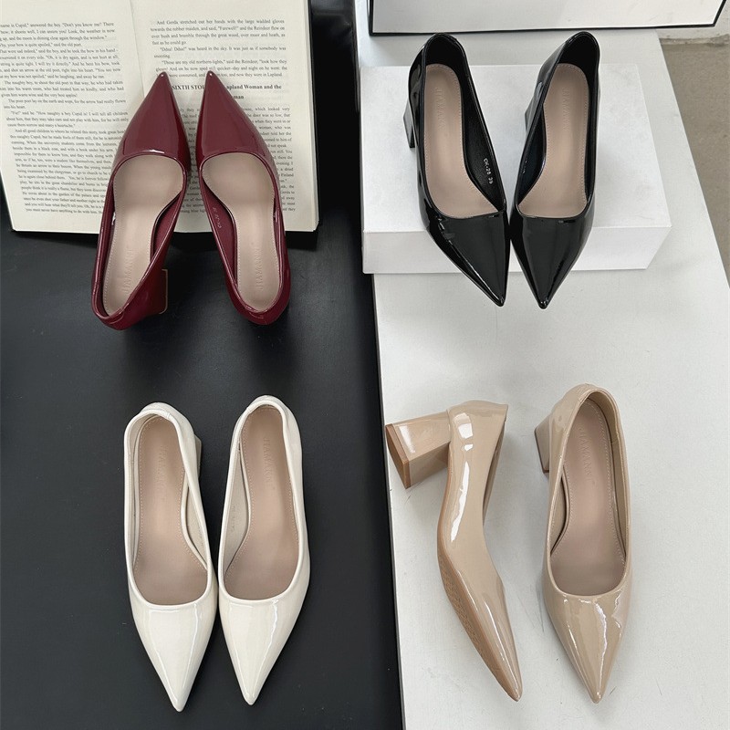 粗高跟鞋女漆皮时尚通勤工作鞋2025春夏新款浅口尖头小皮鞋单鞋子