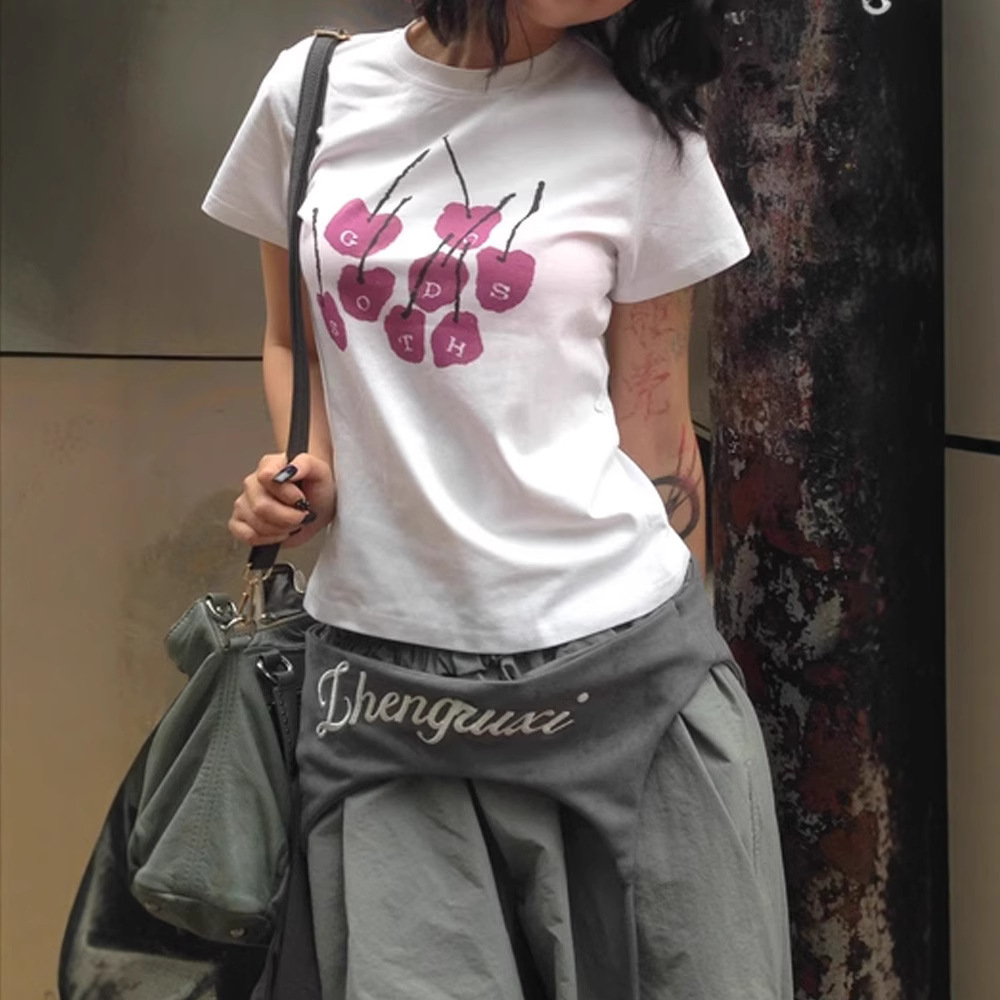 2025夏季新款欧美女式樱桃印花设计短袖T恤潮牌休闲百搭上衣T恤女