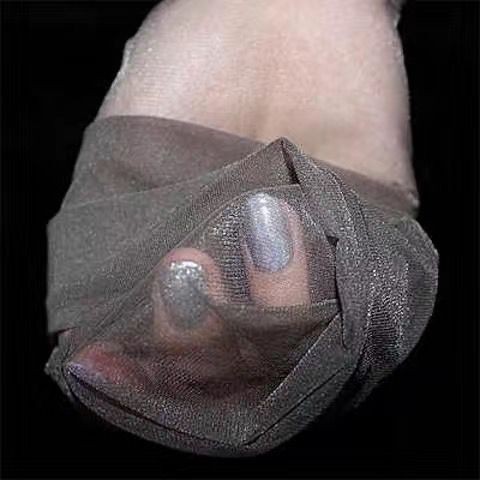 Oil-Sheen Pantyhose with Open or Closed Crotch in Stretch Spandex — detail image 5