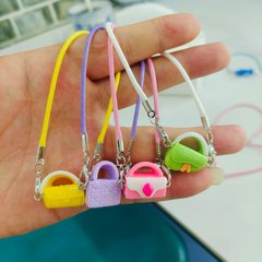 娃娃屋dollhouse迷你模型潮流黄色包包挂件挂绳OB11场景配件挂饰