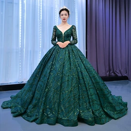 婚纱;秀禾服;晚礼服