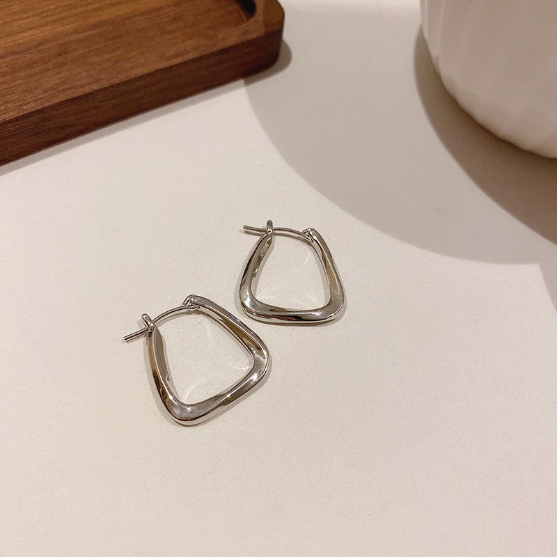 Серебряная игла, дизайн серьги, стиль легкой роскоши, стиль высокого качества, оптом