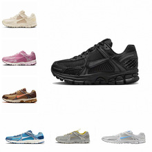 �羳Zoom Vomero5 SP"Vast Grey"�R���ɏ͹�����ܲ�Ь���e�\��Ь