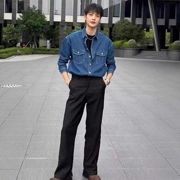 Çift cepli, günlük ve çok yönlü tasarımlı, retro kot gömlek, erkekler için çok yönlü gömlek trendi._voghion.com