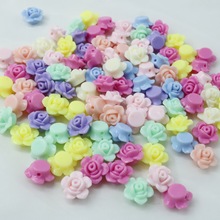 12mm混色亚克力玫瑰花 直孔山茶花diy饰品配件儿童手工串珠散珠