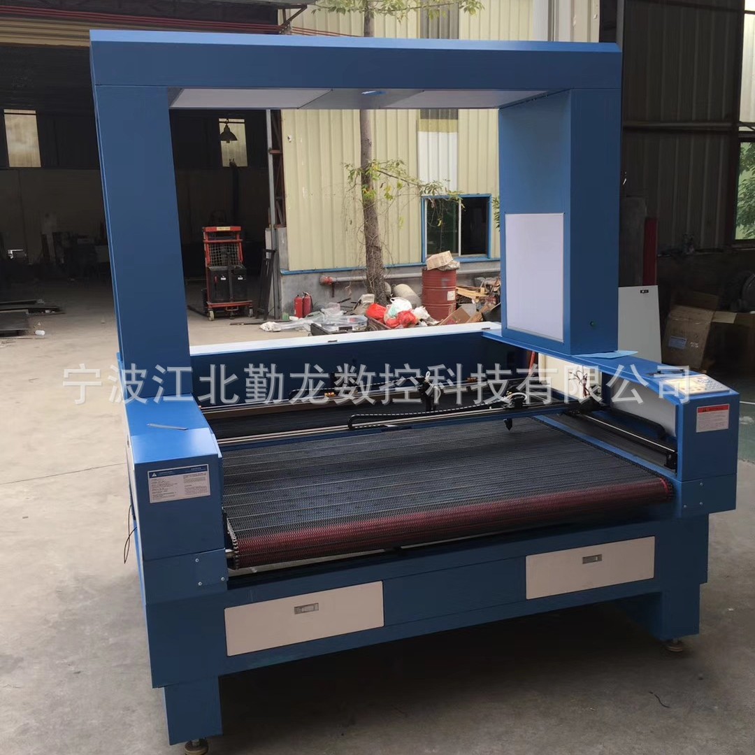 数码印花全景摄像头激光机  印花布料激光裁剪机