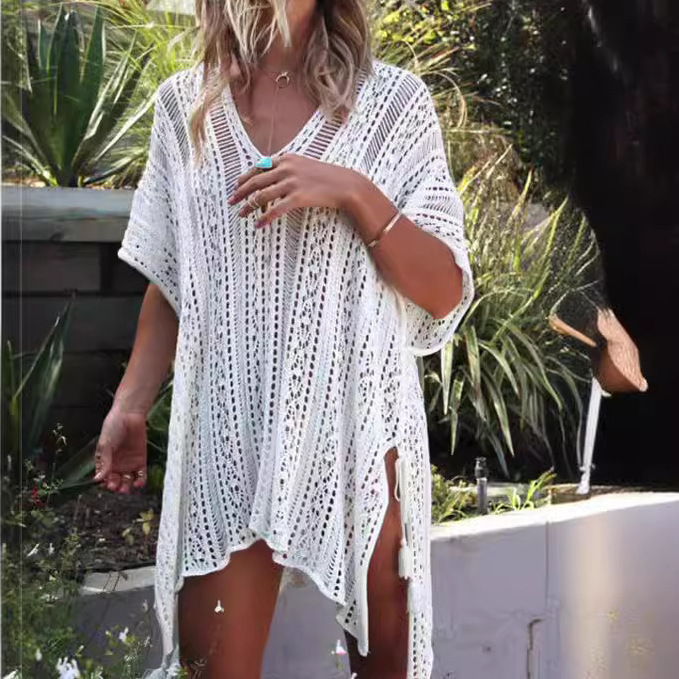 European and American V Neck Vacation Bikini Knitwear for Women 2025 Summer Cut Out Crochet Beach Loose Pullover Skirt for Women