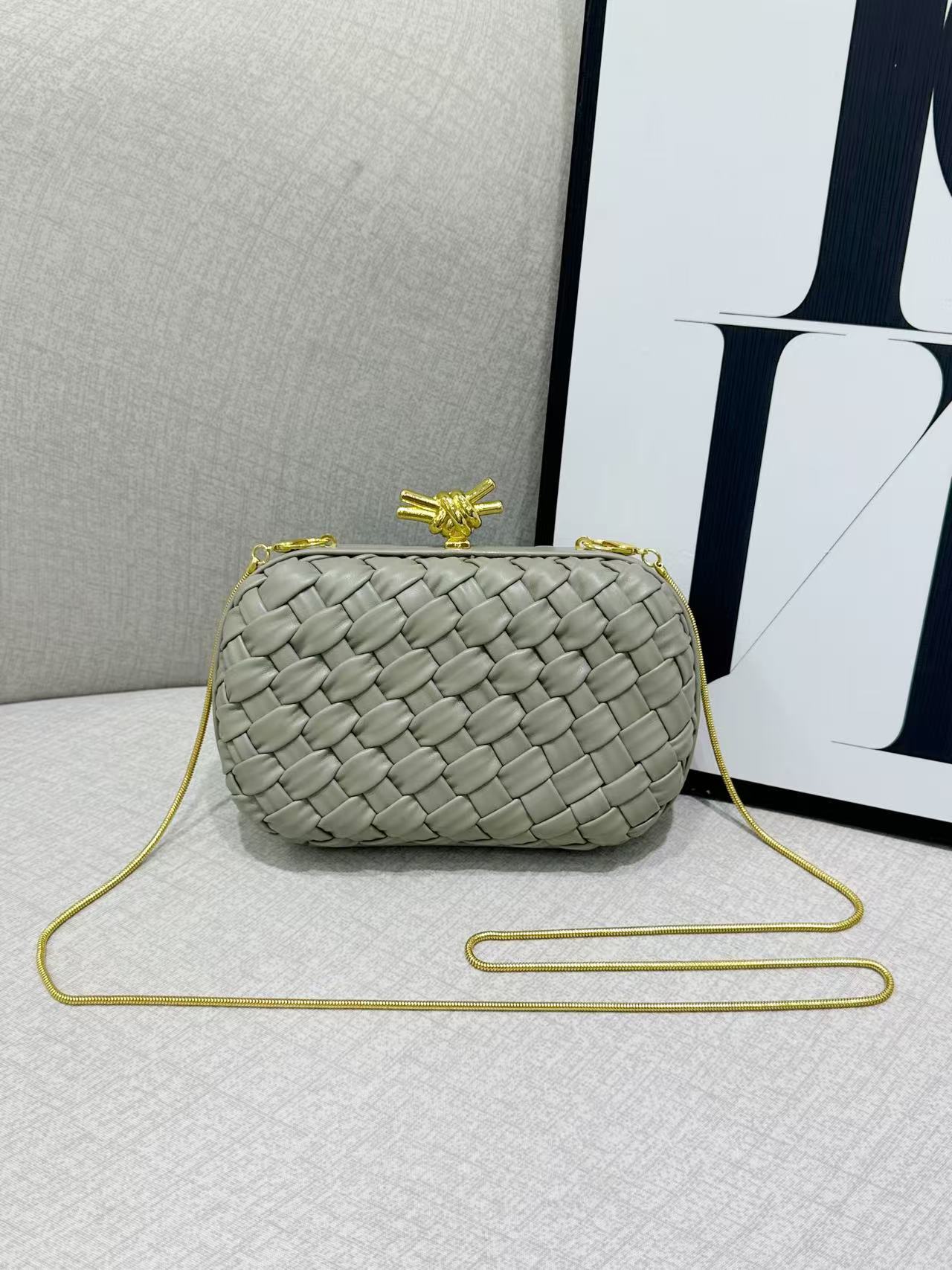 트래버틴 그린(주름 직조 기술)