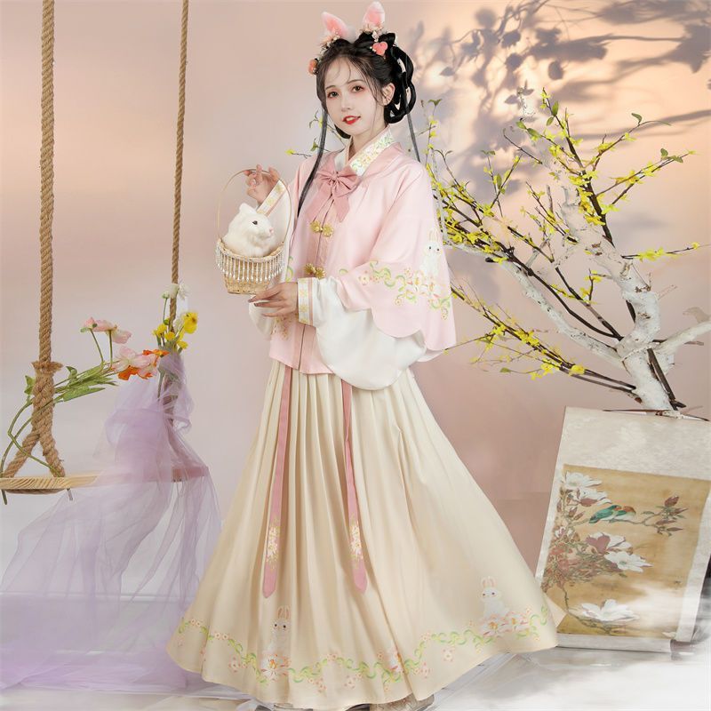 Autumn Hanfu for Women with Fairy-Like Style, Square Collar [Gui Rabbit Meets Flowers] Traditional Original Waist-Length Long Style for Best Friends