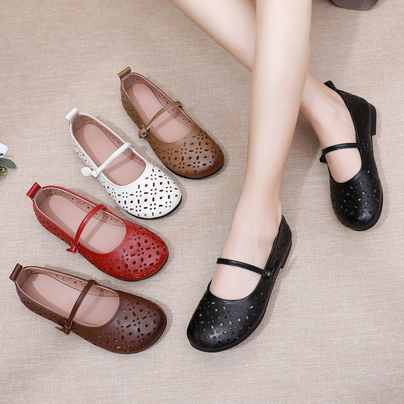 Spring and Summer Genuine Leather Flat Moms Shoes Soft Surface Soft Sole Comfortable Women's Shoes Hole Shoes Foot Wide Foot Fat Women's Shoes Hollow Single-layer Shoes