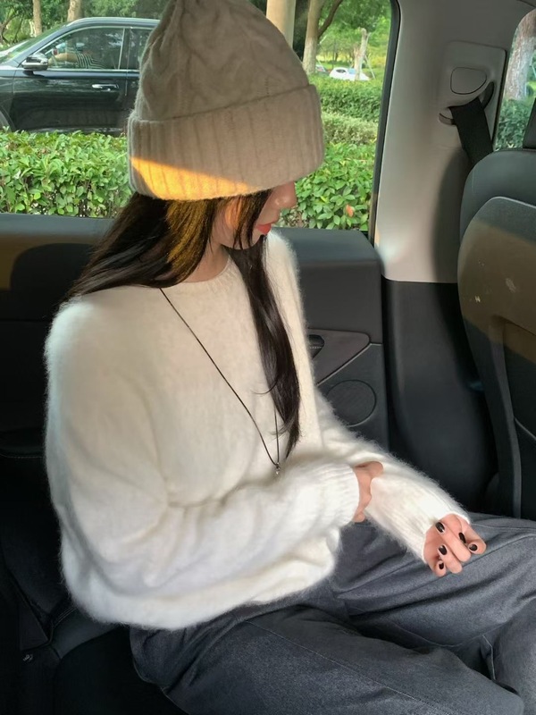 韩系秋款仿貂绒毛茸茸宽松显瘦毛衣女圆领套头针织衫简约基础内搭|undefined