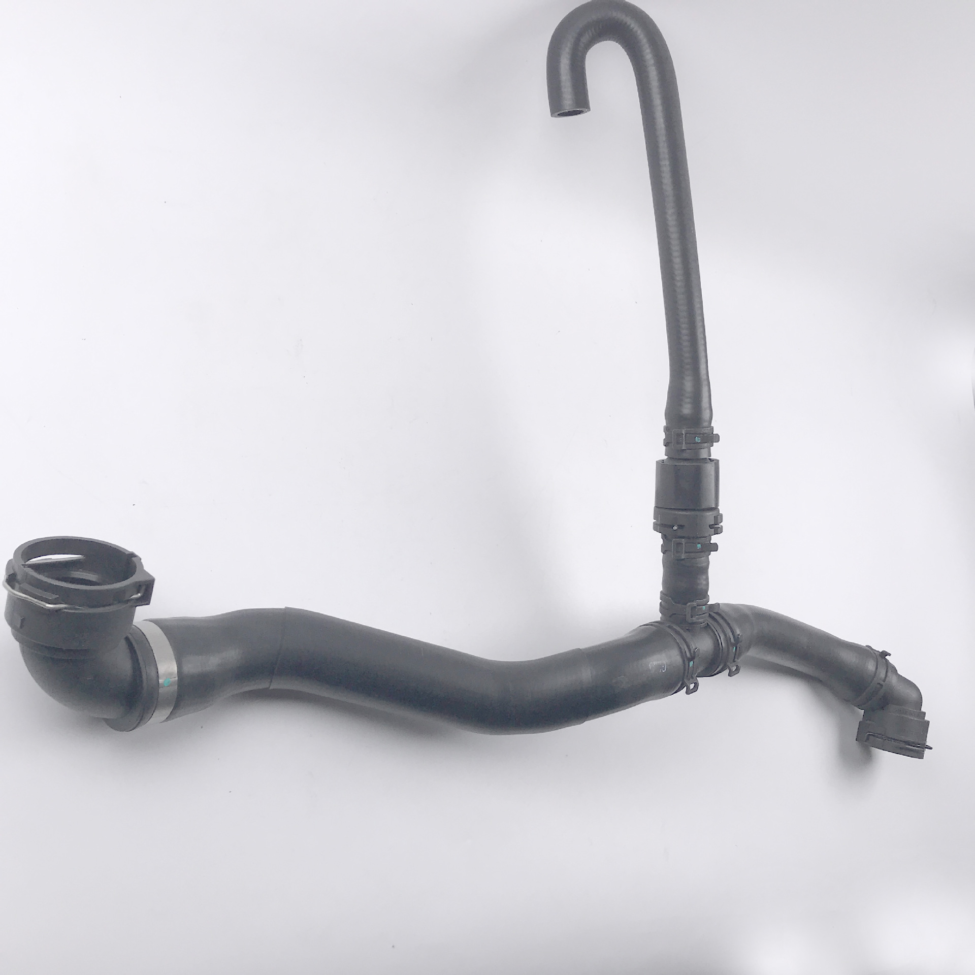 Suitable for Audi Q3 Water Tank Upper Water Pipe Coolant Hose 5N0122101R