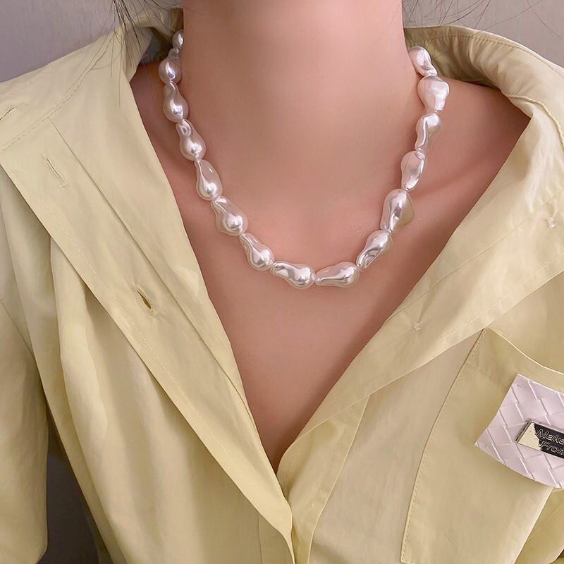 ファッション異形バロックの短いネックレスの真珠の多層は重ねて長いタイプの女性のセーターのチェーンをつけることができます。|undefined