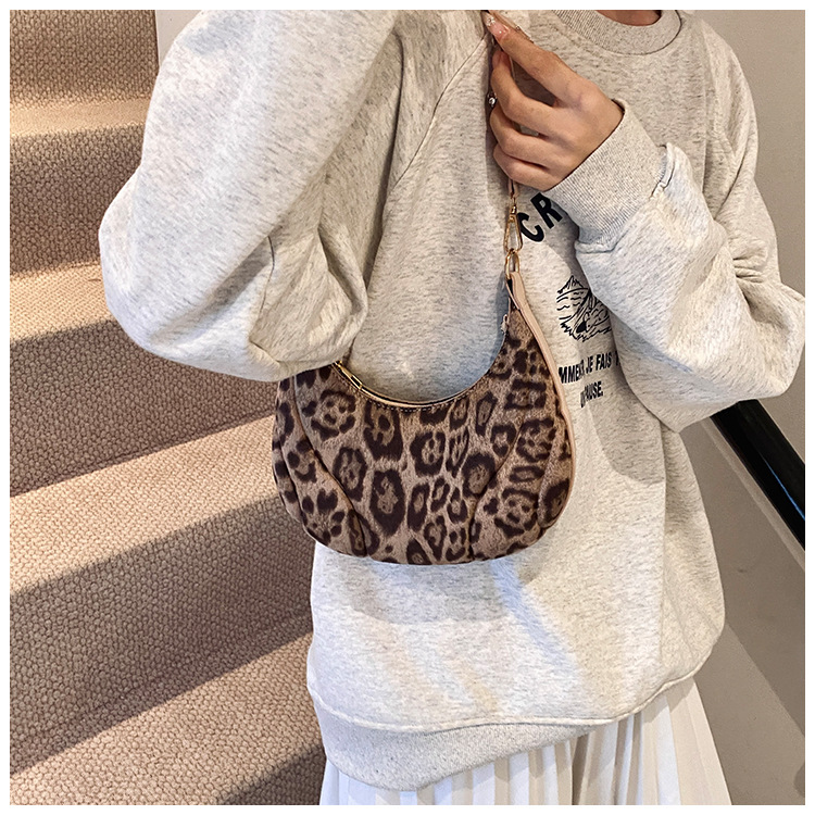 Leopard print cross-border niche bags for women, versatile and fashionable new retro underarm bag, stylish and individual commuting single-shoulder bag undefined