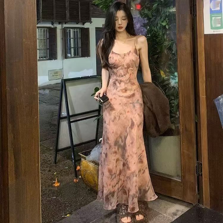 A Sweet "Dry Rose" Early Autumn New French dress Women's Slim Elegant Long Dress with Sling