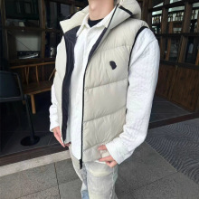 跨境高版本蒙家 新款饰章连帽羽绒背心防风御寒男女马甲羽绒服