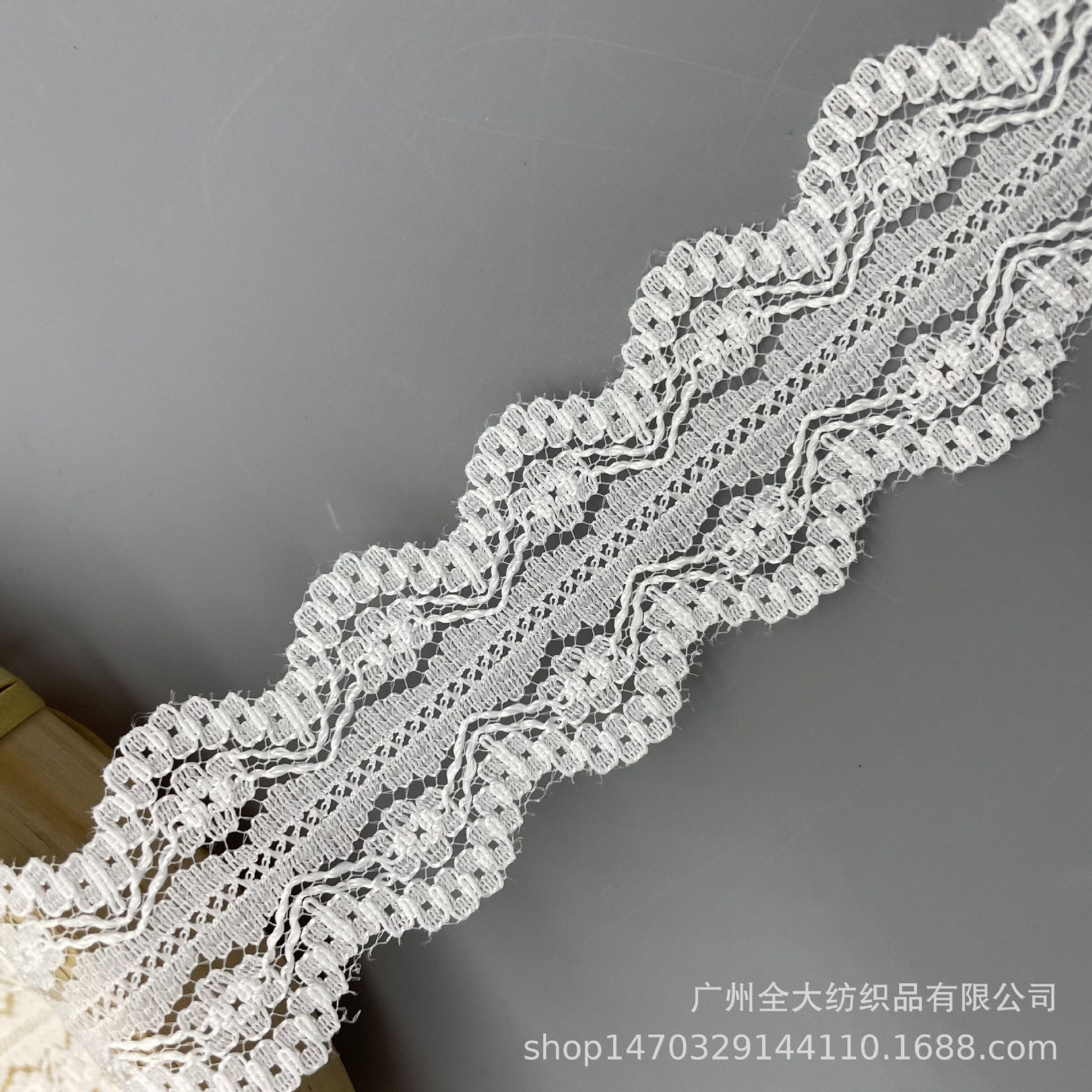 197工厂现货批发3cm好质量台湾版无弹LACE花边 童装 礼盒 DIY配饰