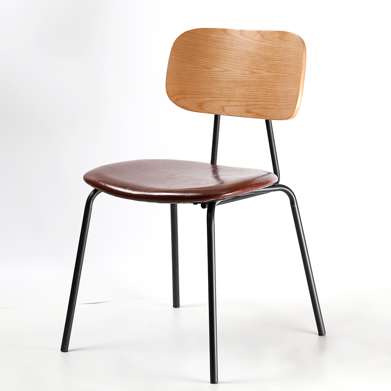 블랙 다리 + 브라운 가죽 시트쿠션 + 라이트 월넛 컬러 후면 패널