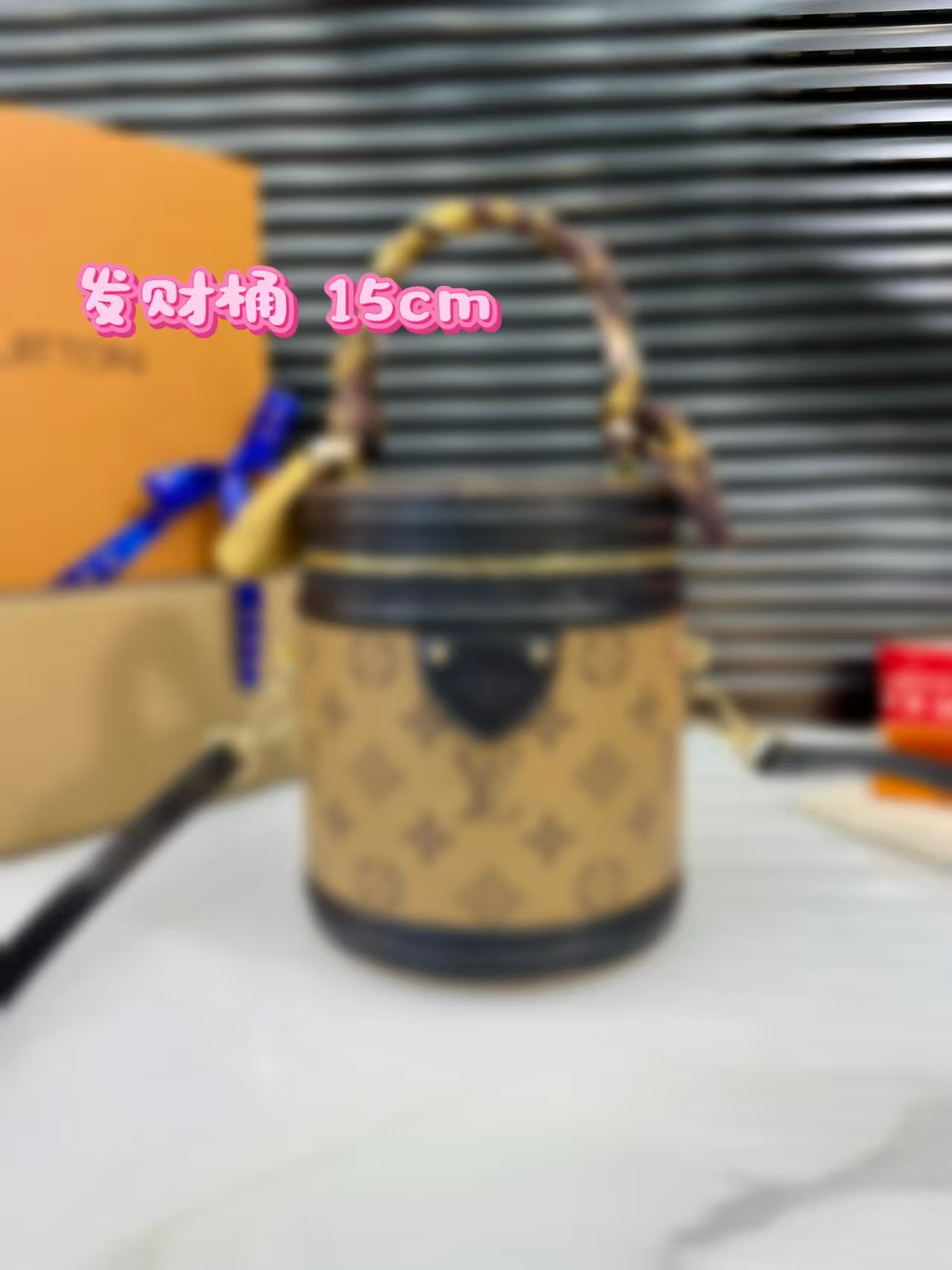 Fortune bucket 15cm