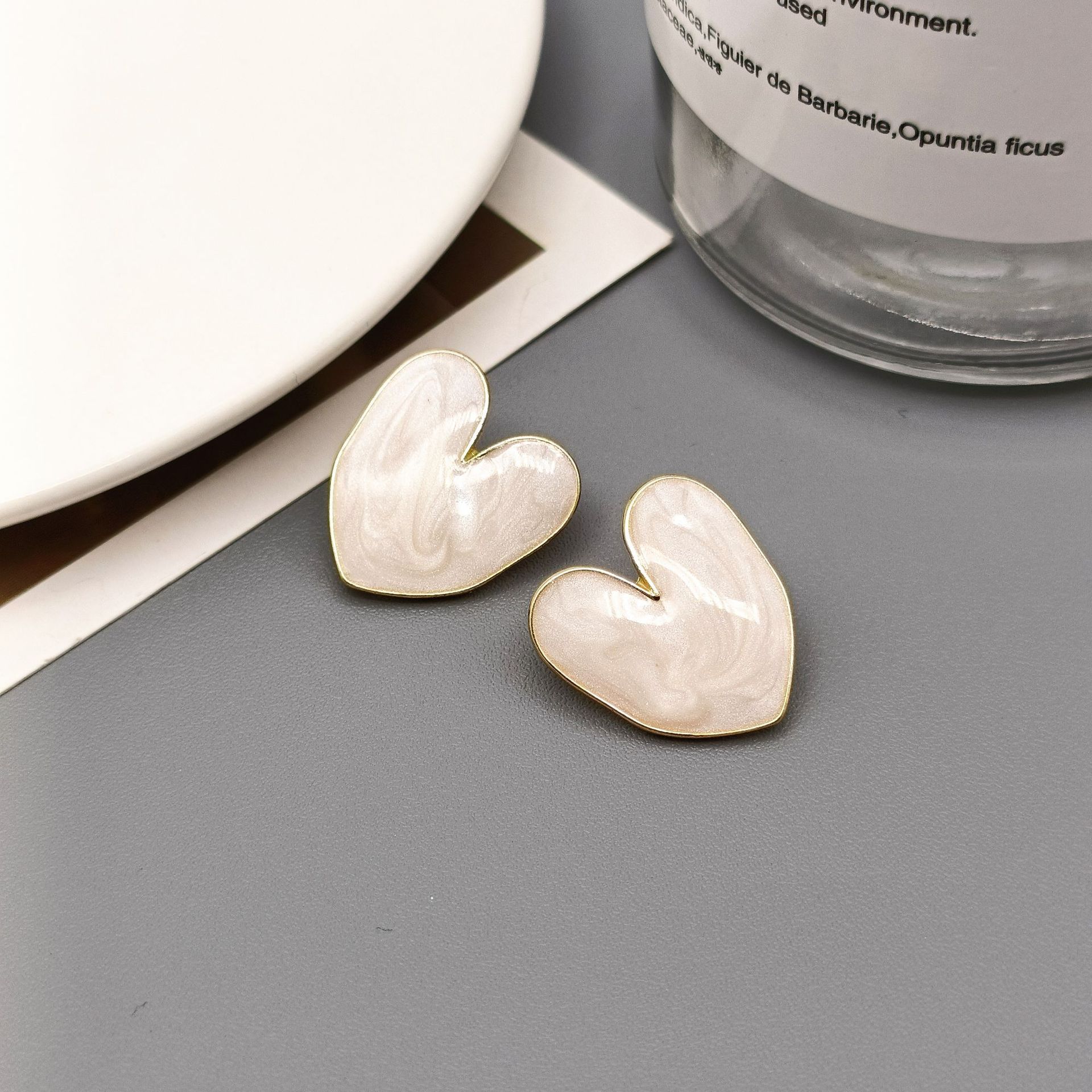1 Pair Simple Style Heart Shape Alloy Enamel Valentineu0027S Day Womenu0027S Ear Studs