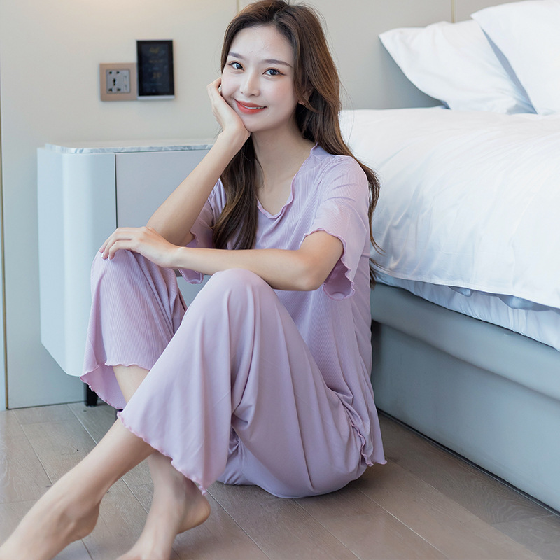 Spring and Summer New Women's Ice Silk Thread Home Casual suit Ear Edge Simple Two-piece Cool Fashionable Short-sleeved Women