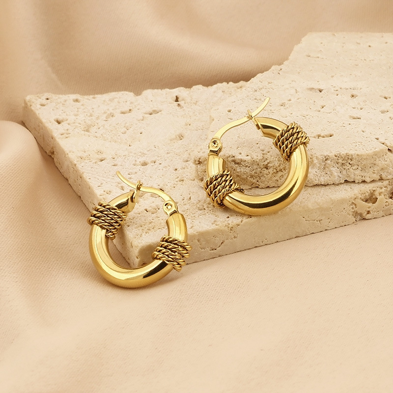 304 Stainless Steel Material PVD Coated 18K Gold Plated U Shape Titanium Steel Vintage Style Waterproof Non Tarnish Hoop Earrings