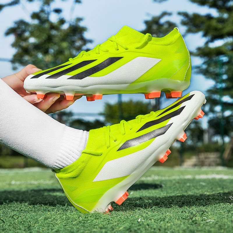 Zapatillas de Fútbol para Césped de Corte Bajo Cuero Sintético y Caucho Ligero