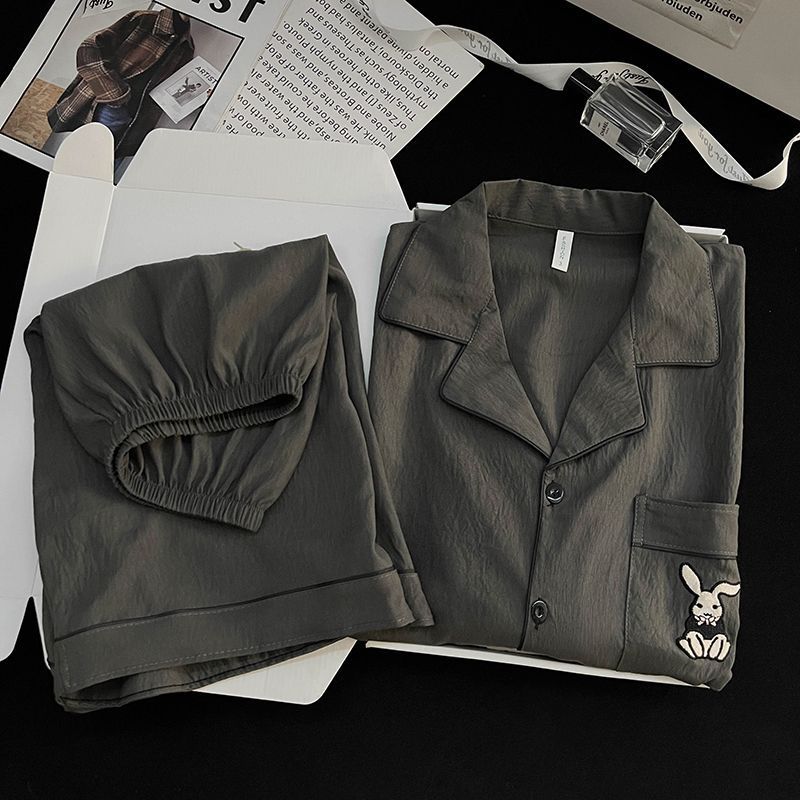 Venta al por mayor transfronteriza de pantalones cortos de manga corta de algodón de nube para hombre de verano pijamas simples de color sólido bordado de solapa cardigan servicio a domicilio