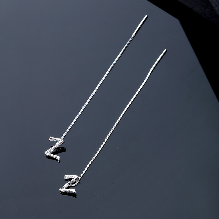 Shiai original s925 plata esterlina oído líneas inglés 26 letras cadena de la oreja moda todo-fósforo oído espárragos multi-color generación