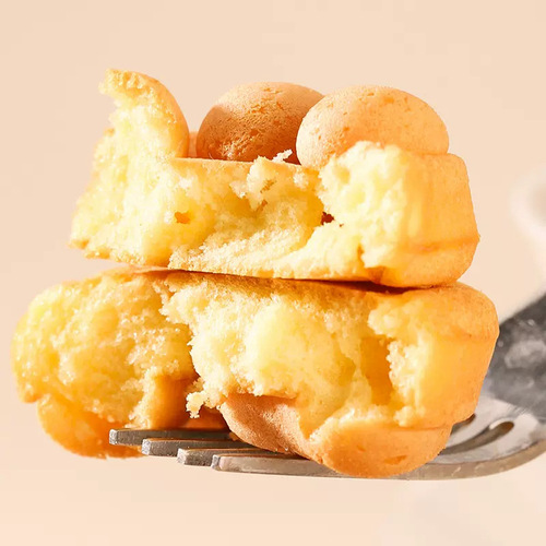 Whole box wholesale bread breakfast snacks pastry food bear paws waffles egg rolls