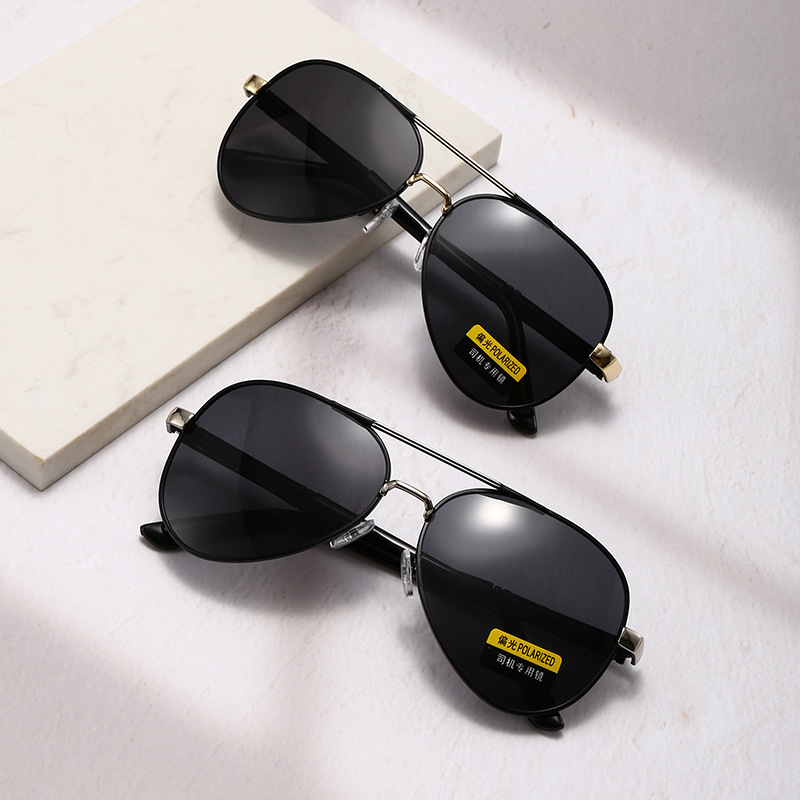 Glasses solar-powered