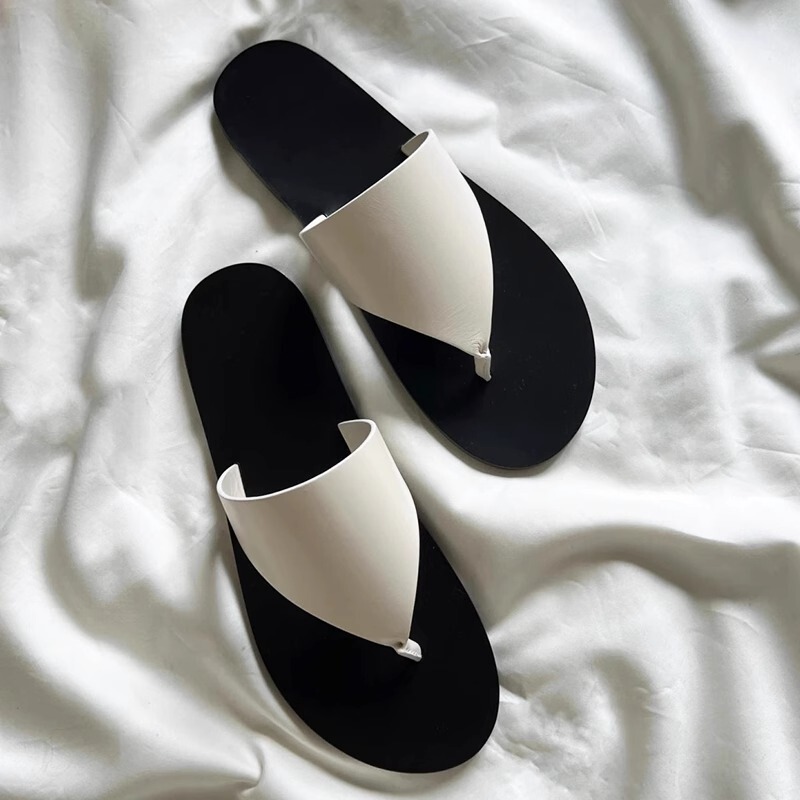 in stock-French Minismal Flip-Flops Women's 2025 Summer Wearing New Genuine Leather Flat Sandals