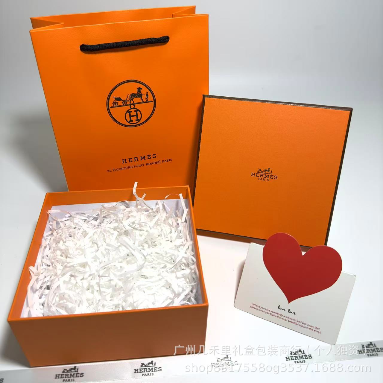 Aima perfume box 15.5*15.5*7; (single gift bag)