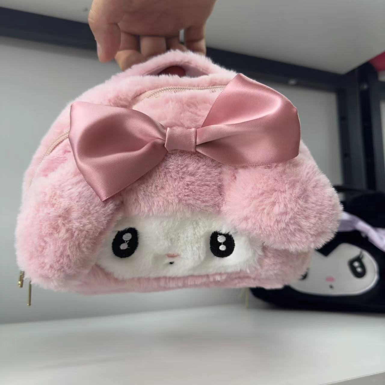 Nuevo bolso de la felpa sanrio portátil bolsa de cosméticos bolsa de lavado muñeca máquina de agarre máquina de muñeca regalo de comercio exterior