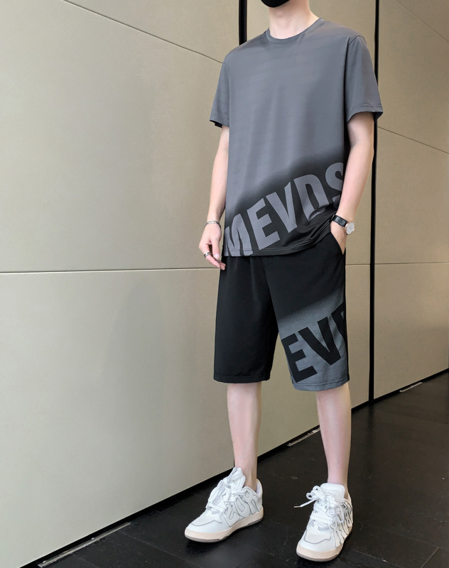 Verano de seda de hielo camiseta de los hombres de secado rápido pantalones cortos de manga corta traje deportivo casual ropa de hombre con un conjunto de guapo