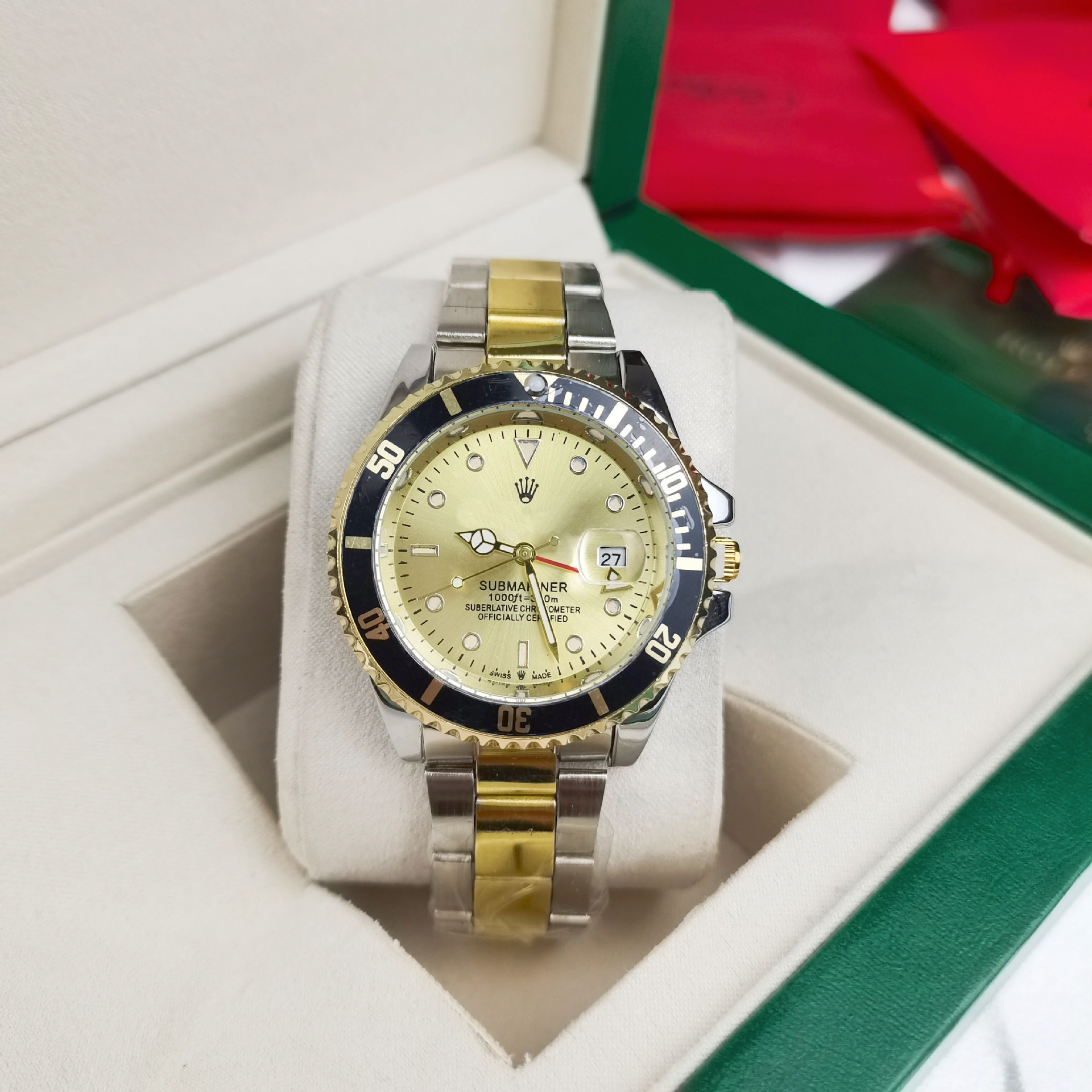 Four-needle water ghost three-gold gold with black circle and gold surface