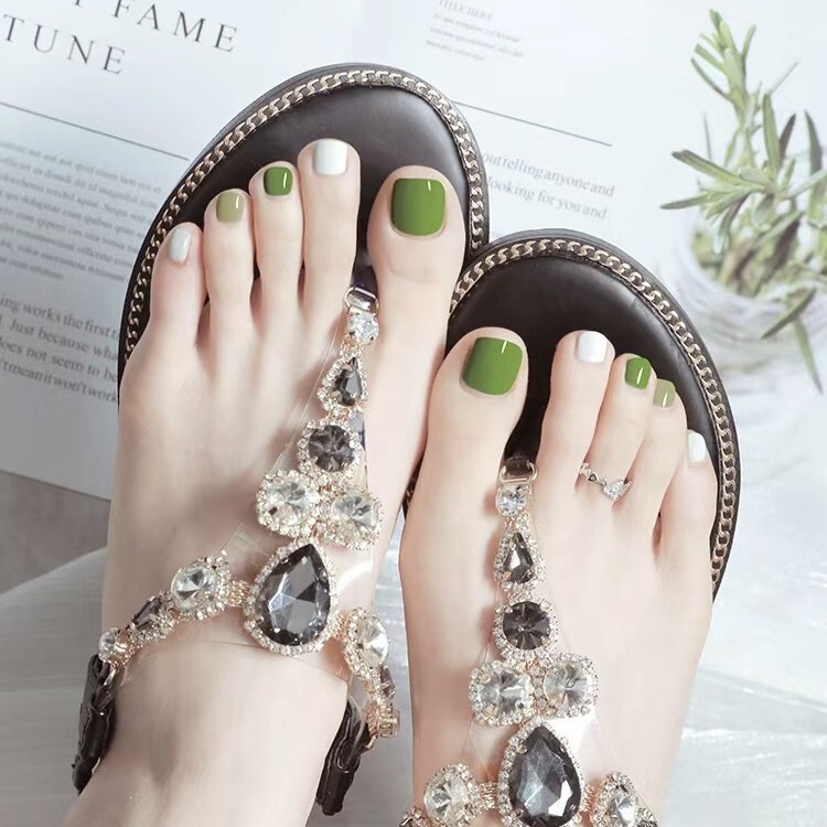 Green Foot Nail Polish Summer White Foot Wear Armor Foot Paste Fake Nail Patch Self-adhesive Disassembly Finished Product